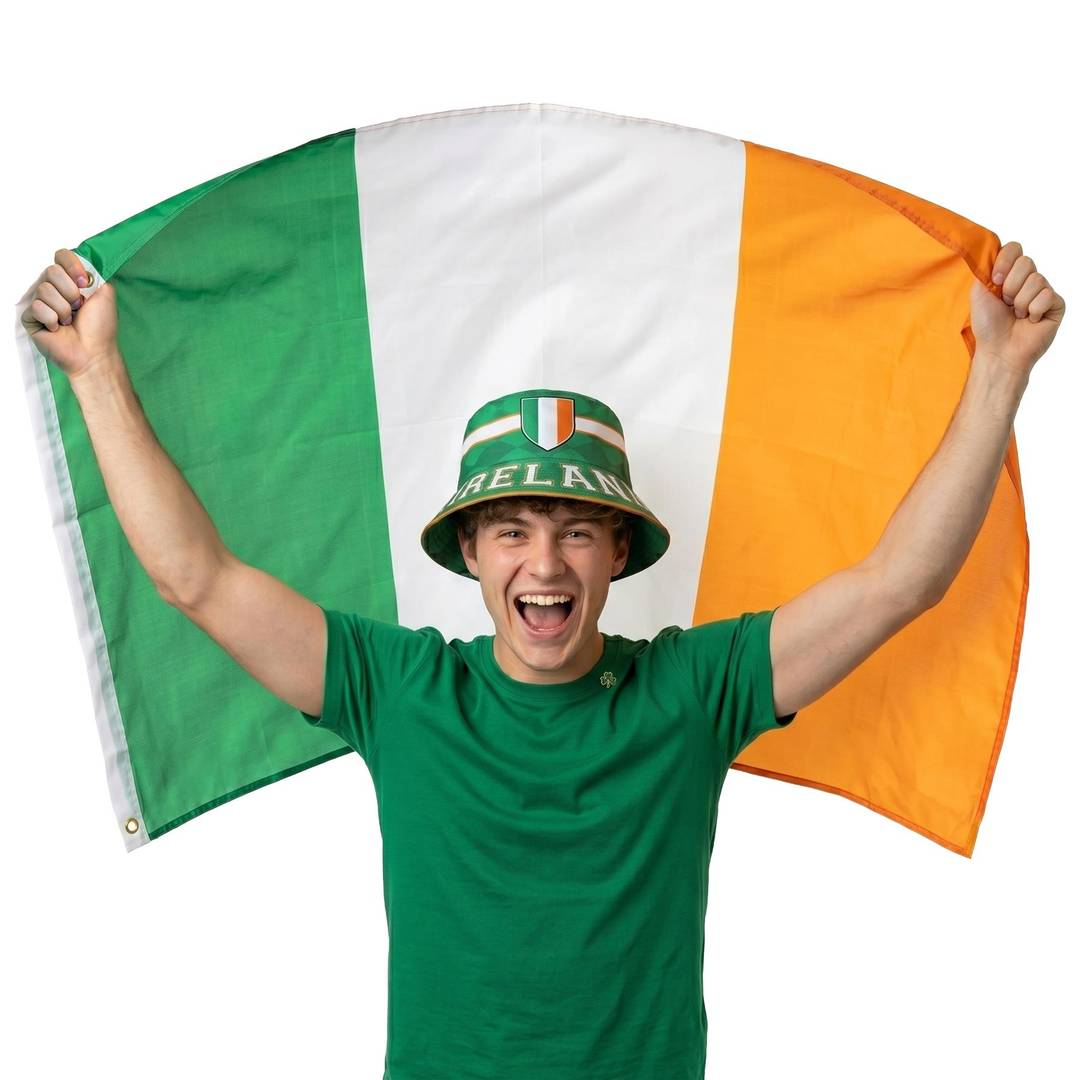 Irish Supporter Set | 2 Pcs | Reversible Bucket Hat & Flag