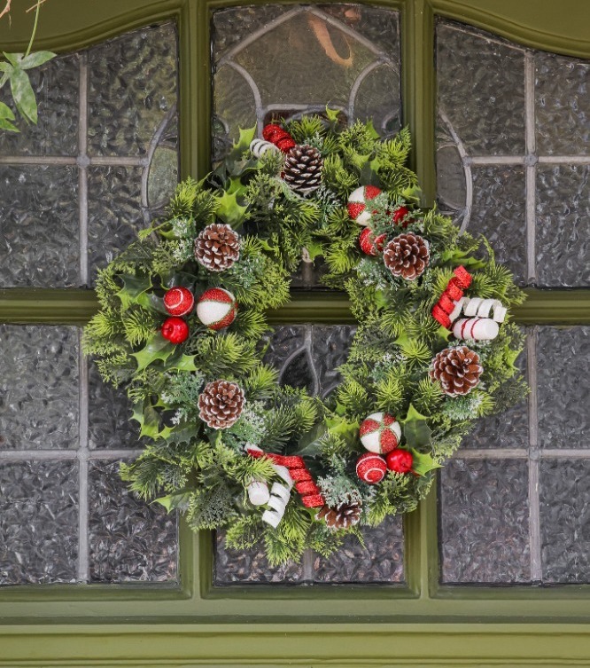 18 Inch Christmas Wreath